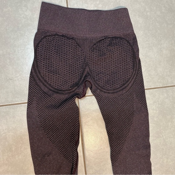 Gymshark Dark Purple Textured Leggings - Picture 4 of 9